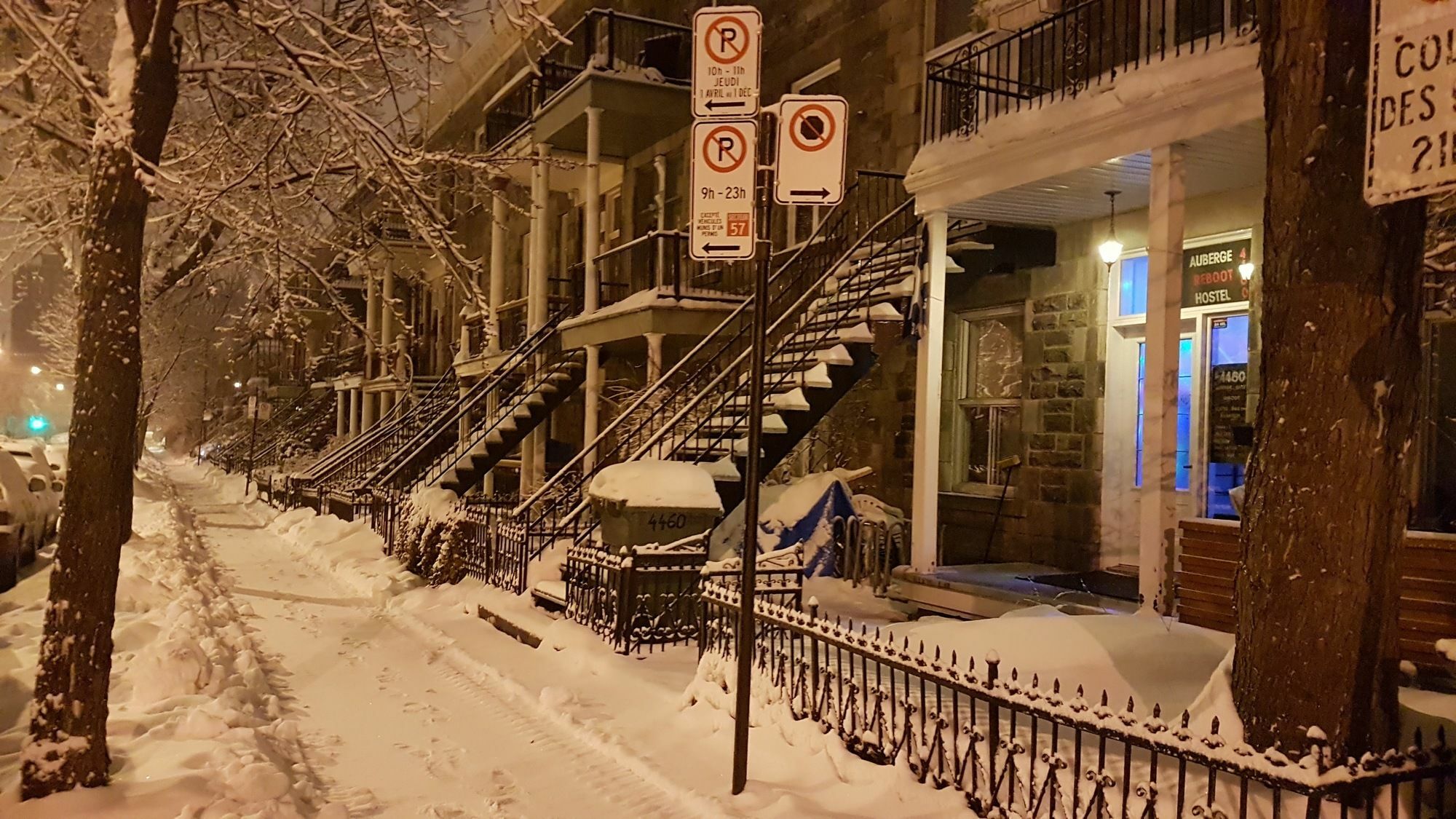 Auberge Reboot Hostel Montréal Dış mekan fotoğraf